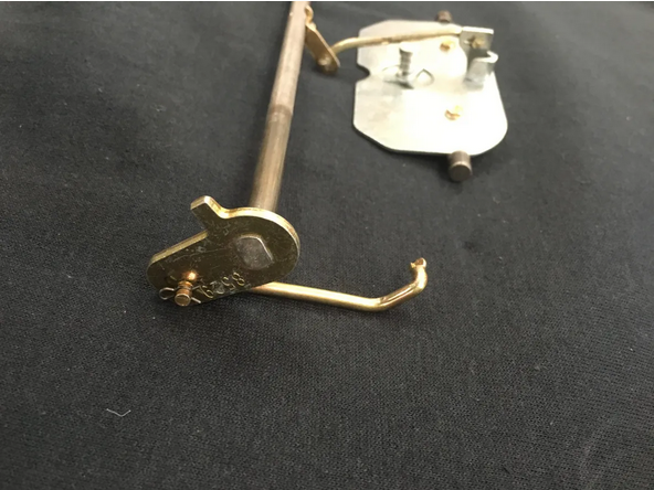 Edelbrock Manual Choke Linkage kit